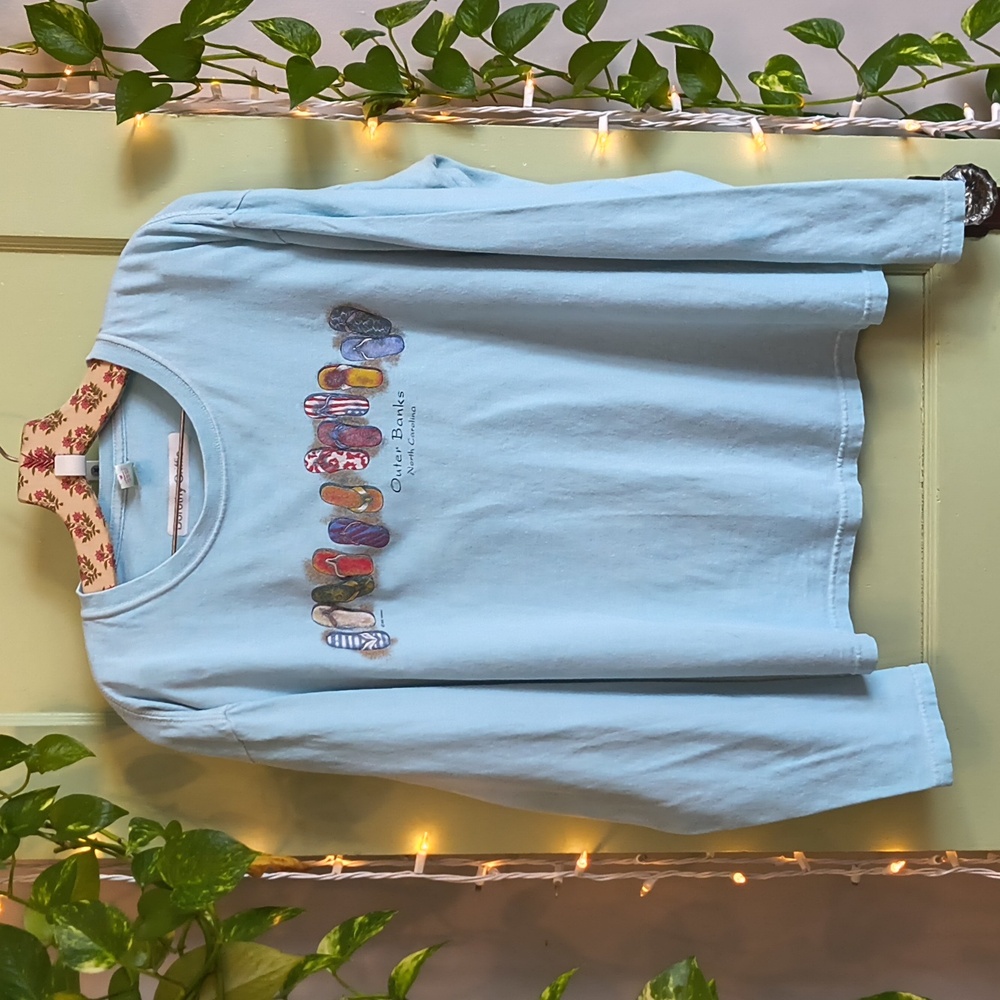 Women's Anvil Outer Banks North Carolina Flip Flops Long Sleeve Baby Blue XL